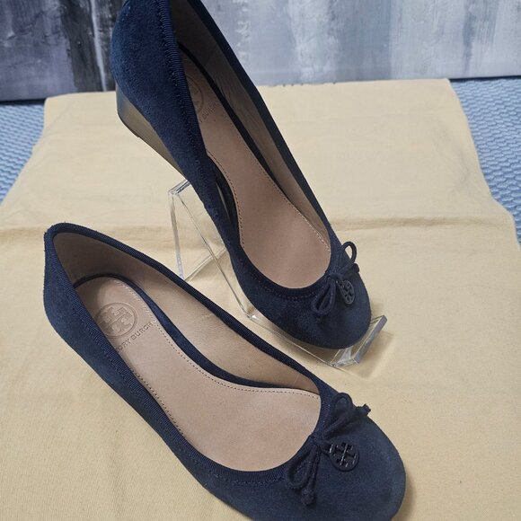 Tory Burch Sally Navy Blue Suede Leather Wedge Pumps Shoes Women’s Size 6 - Picture 2 of 6